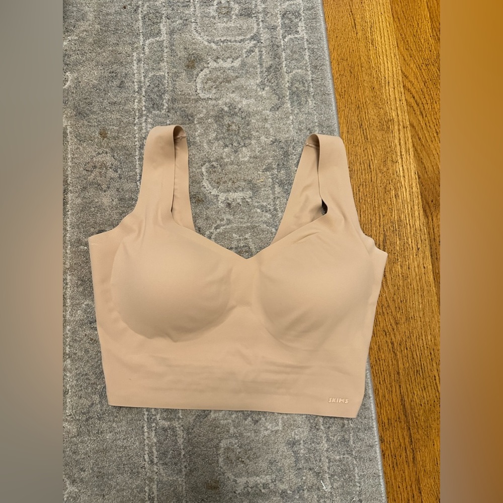 Skims NAKED PLUNGE TANK BRA | CLAY, size M-DD